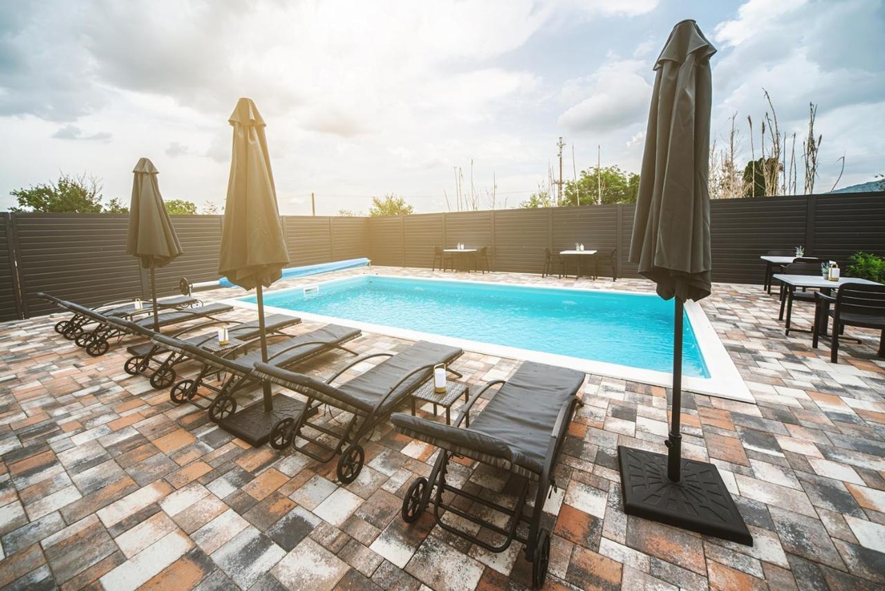 Palkonyha Panzio Speiz Gasztromuhely Bed & Breakfast Palkonya Ngoại thất bức ảnh